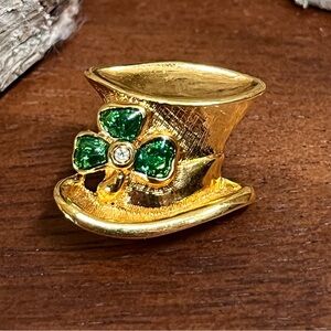 Vintage Green Shamrock Gold Top Hat Brooch Irish Good Luck